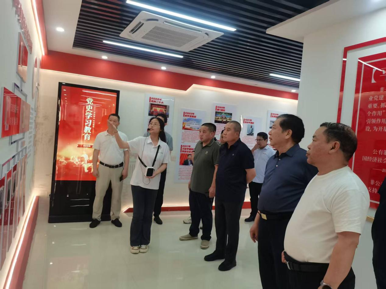 寧晉縣電纜企業(yè)赴我市考察交流 共譜產(chǎn)業(yè)發(fā)展新篇章